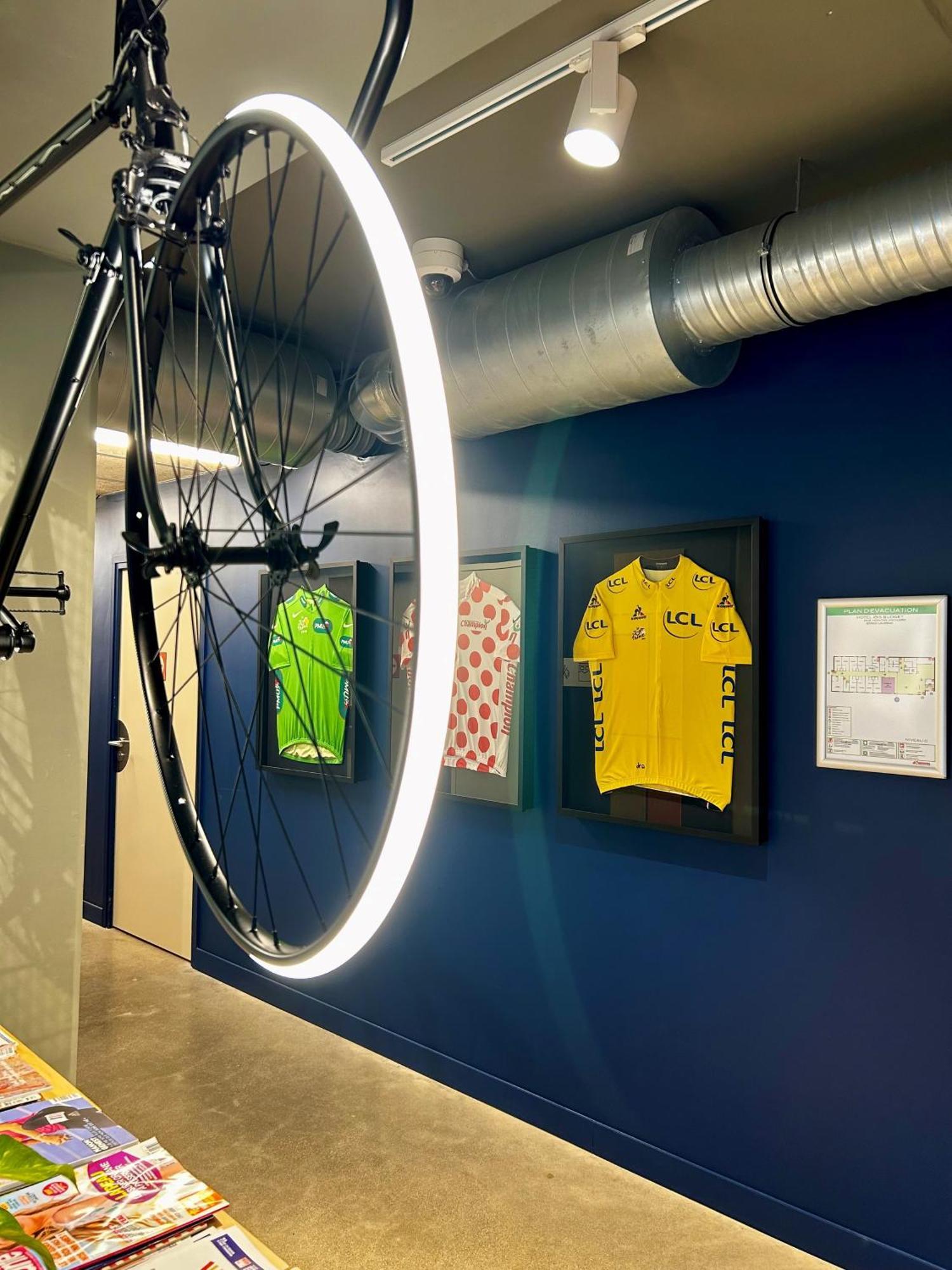 Ibis Budget Loudeac Velodrome Zewnętrze zdjęcie